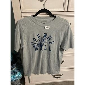Men’s new with tags vans off-the-wall large Skeleton graphic tee